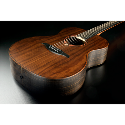 Lâg Sauvage Auditorium Acoustic Guitar With Gigbag