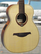 Lâg Travel SPE Tramontane Acoustic-Electric Guitar with Gig Bag, Natural Spruce