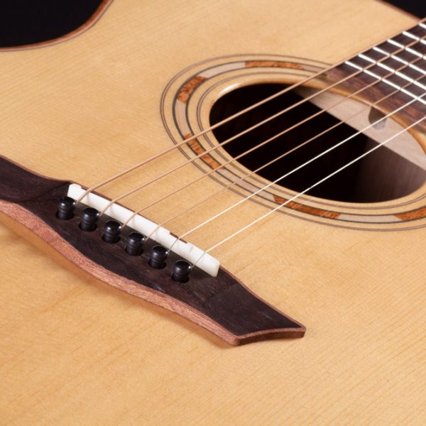 Washburn WCG25SCE Comfort Series Acoustic Electric Guitar, Natural