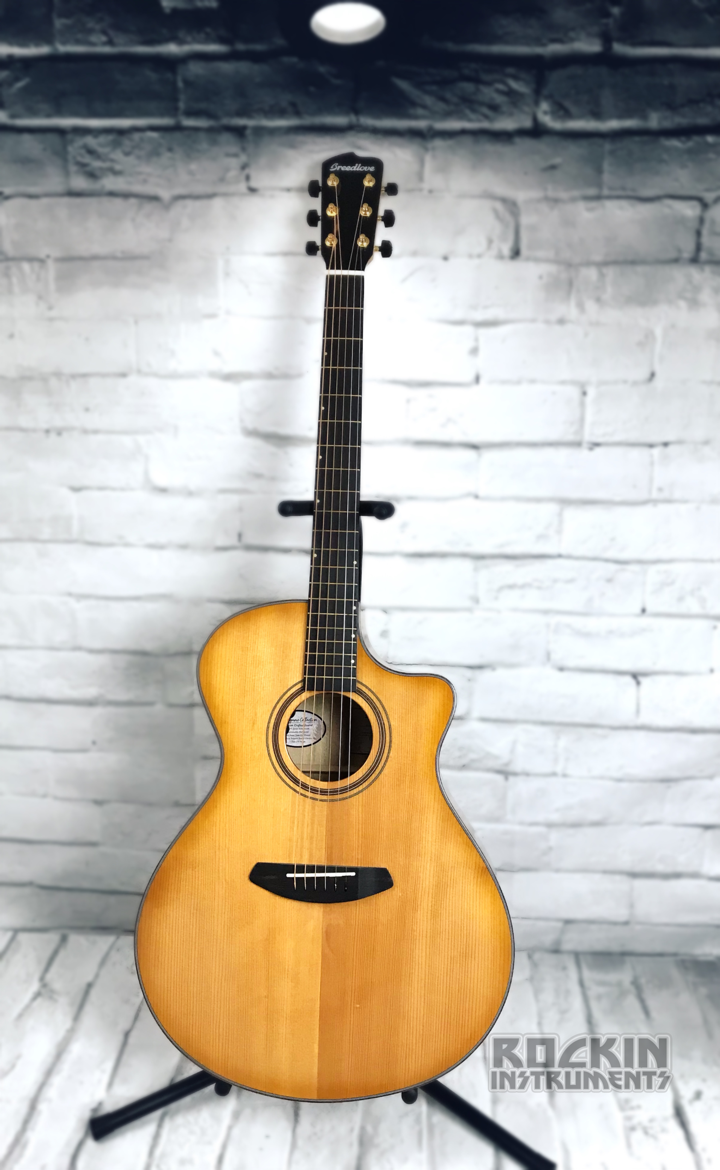 Breedlove Organic Artista Concerto CE Acoustic Electric Guitar Natura