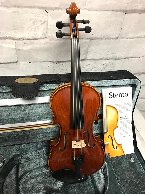 Kin Instruments Stentor 1560F Conservatoire II Violin, 1/4 Scale